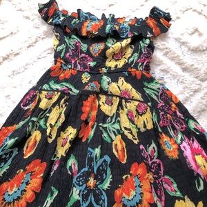 mini off the shoulder mini dress urban outfitter💕